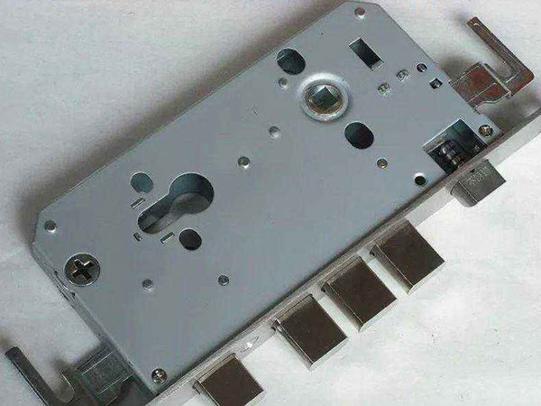 南浔24小时上门开锁公司